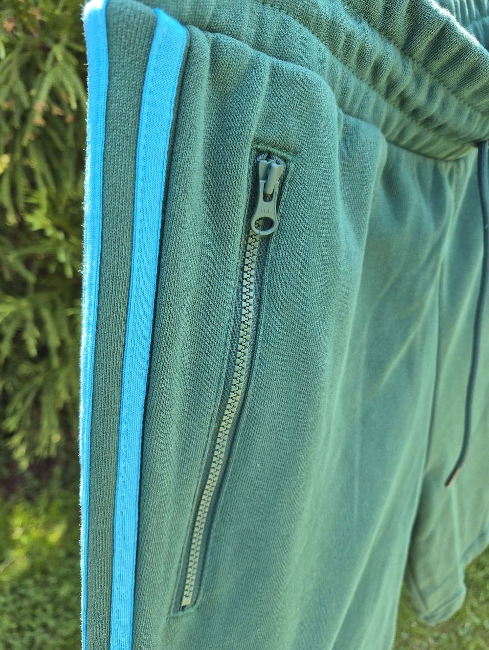 NWT Men’s ADIDAS Green Athletic Drawstring Shorts LARGE - Picture 6 of 6